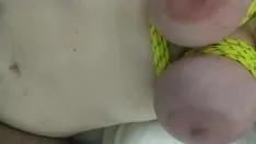 चलाएँ लड़की के मोर्चों में दर्द (बीडीएसएम)