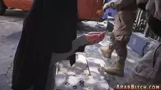 تشغيل أعرب عن ثالوث أشقر مع كبير الثدي تماما منزل أفغاني سيئ السمعة