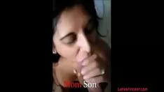 Abspielen Mutter fickt Sohn mit Flogon