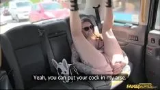 Играть Ava Austen обожает акт кормления задницы