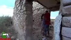 Riproduci Thumbing la sua ragazza fuori porta gui100