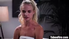 Играть Офицер дядя трахает свою племянницу
