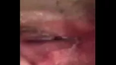 Reproduzir Ela toca a vagina dela