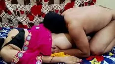 চালান প্রিয়জনের সাথে ভাবীর সেক্স