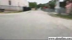 Putar Nona soliter (kiley kane) mengirimkan lubangnya keluar semua jenis dorongan seks vid-17