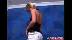 Abspielen Die leidenschaftliche Missy bekommt einen soliden Nervus Facialis