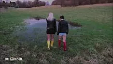 播放 Lou and lara, tribade version lou nesbit, lia joe louise