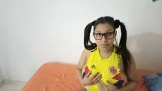 Reproduzir Pornô não profissional: "meia-irmã morena com peitos grandes e um colombiano de bunda grande nos EUA superou sua personificação para seu meio-irmão para pagar o aluguel"