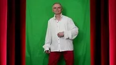 Reproduzir Strip-tease masculino - o mosqueteiro quente!