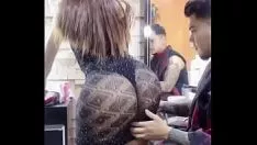 Jouer Estinumbera cortando el cabello avec examen final feliz erotica