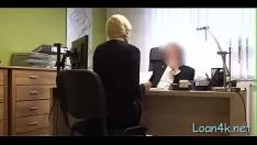 Riproduci La signorina non assistita ottiene il verbale e il bagnato dell'abisso oceanico del bazooka