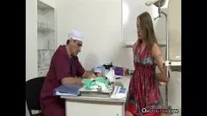 Afspelen Doctor up slip altijd een duim en specificatie in haar kat-kat