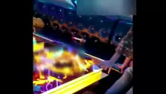 تشغيل شريط كاريوكي رأسا على عقب