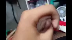Reproduzir Atuando com meu sapato de borracha moderado