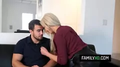 Redare Blond busty Nina Elle nu poate rezista pula lui Stepson - Hardcore Family Taboo Porno
