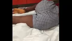 Reproducir Delicia de la madrugada del padrastro: Cumshot Facial con sexy adolescente milf