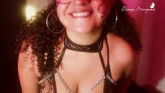 Redare Sesiune de masturbare tati cu Latina Curvy în lenjerie și dildo joacă