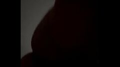 চালান অ্যাথলেটিক স্বামী পূজা হয়: ভগ পর্ন চাটায়