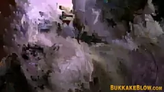 播放 HD Gangbang三人组：Pixiee Little和Porscher Wells在激烈的Blowbang会议上进行了多个鸡巴